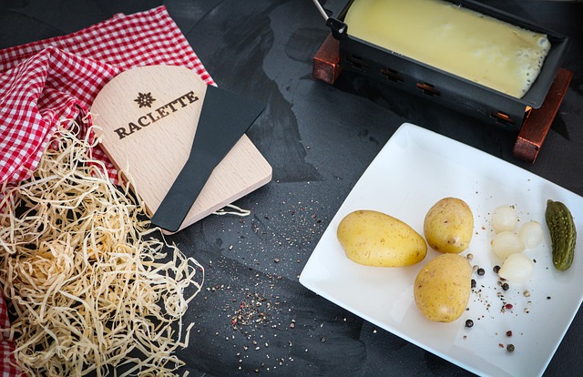 Raclette und Wein